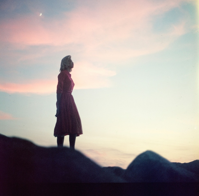 Illustration for article titled I Must Know Everything About These Wrenchingly Beautiful Found Photos